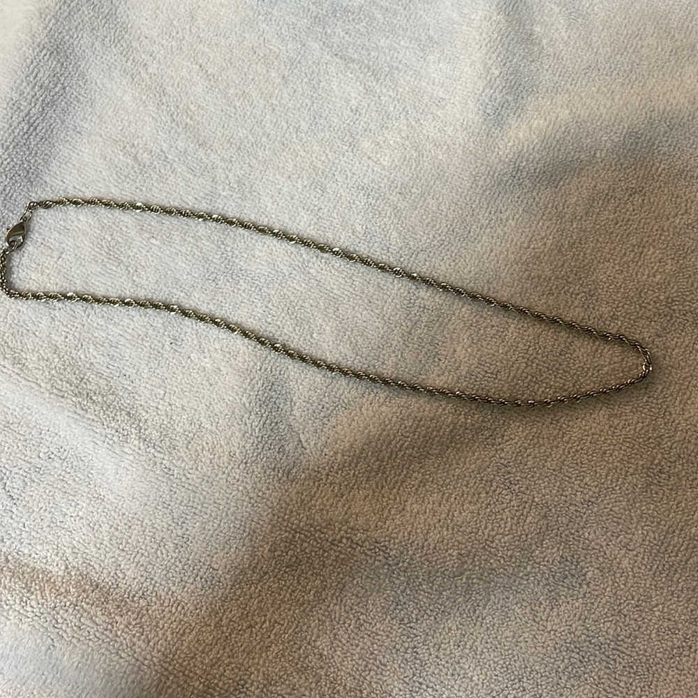 Silver necklace short